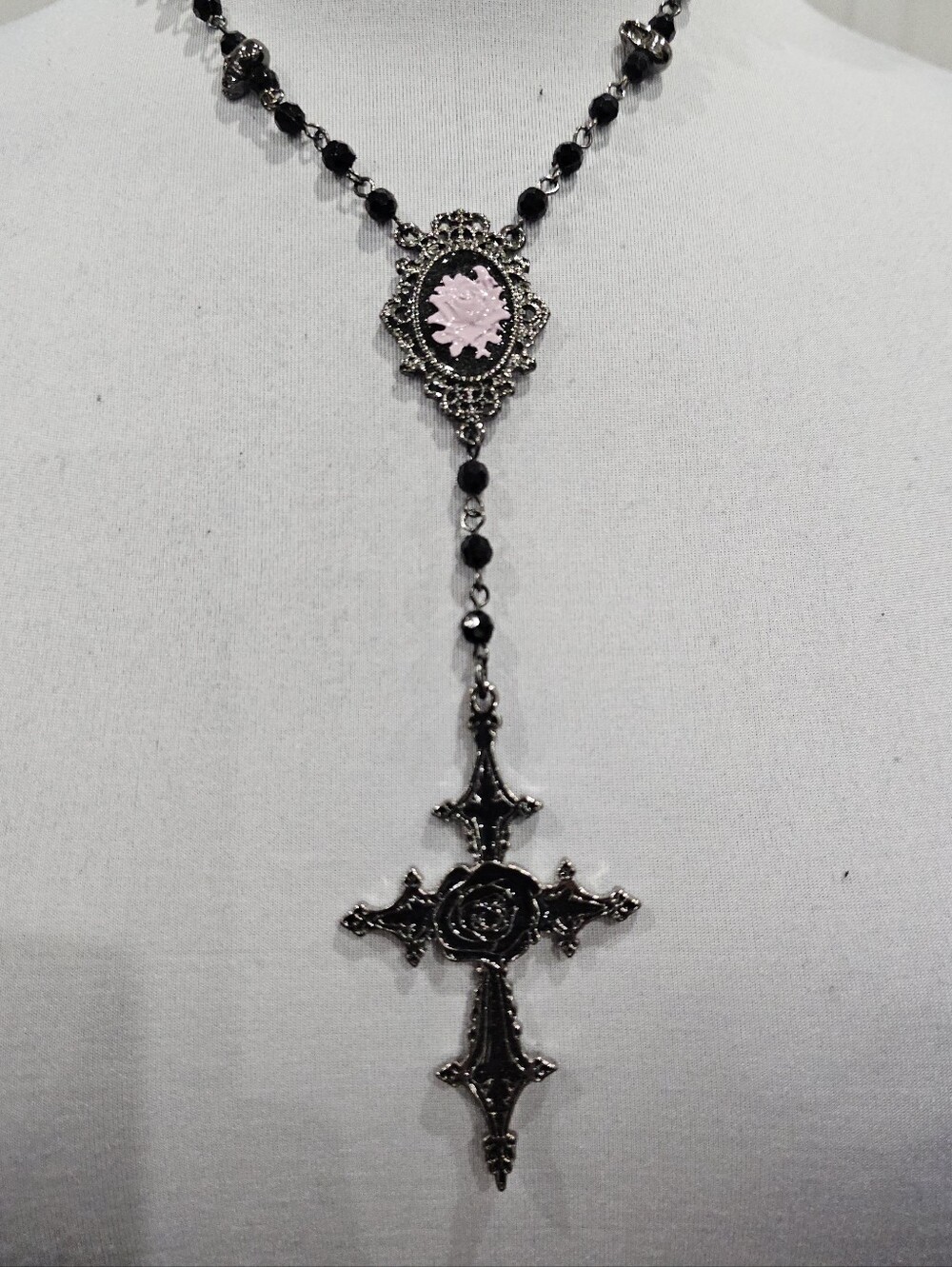 Dolls Kill Goth Widow Holy Mark Rosary Black Cross Rose Cameo Skull Necklace - Picture 2 of 7